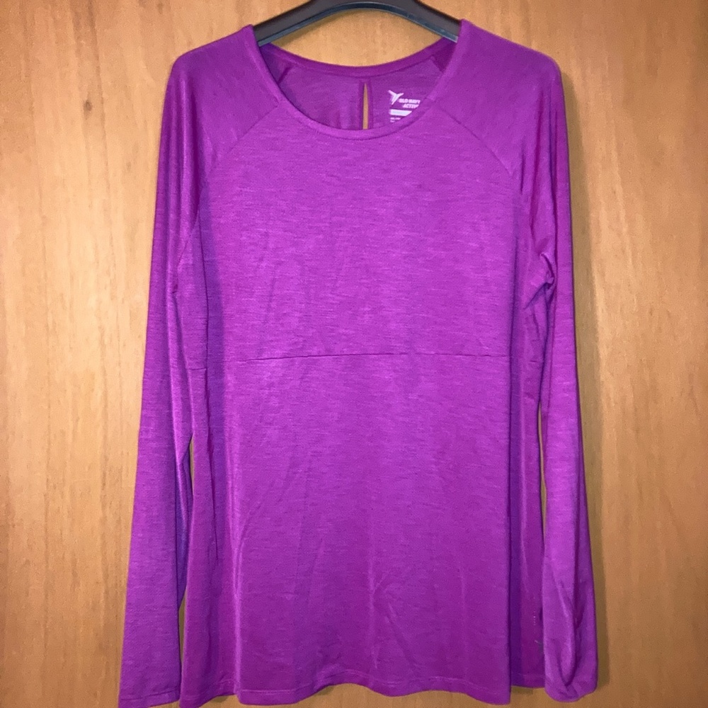 Old Navy magenta running shirt   Size XXL